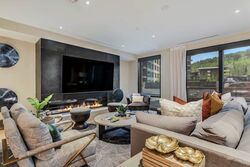 #304 East - Living Area