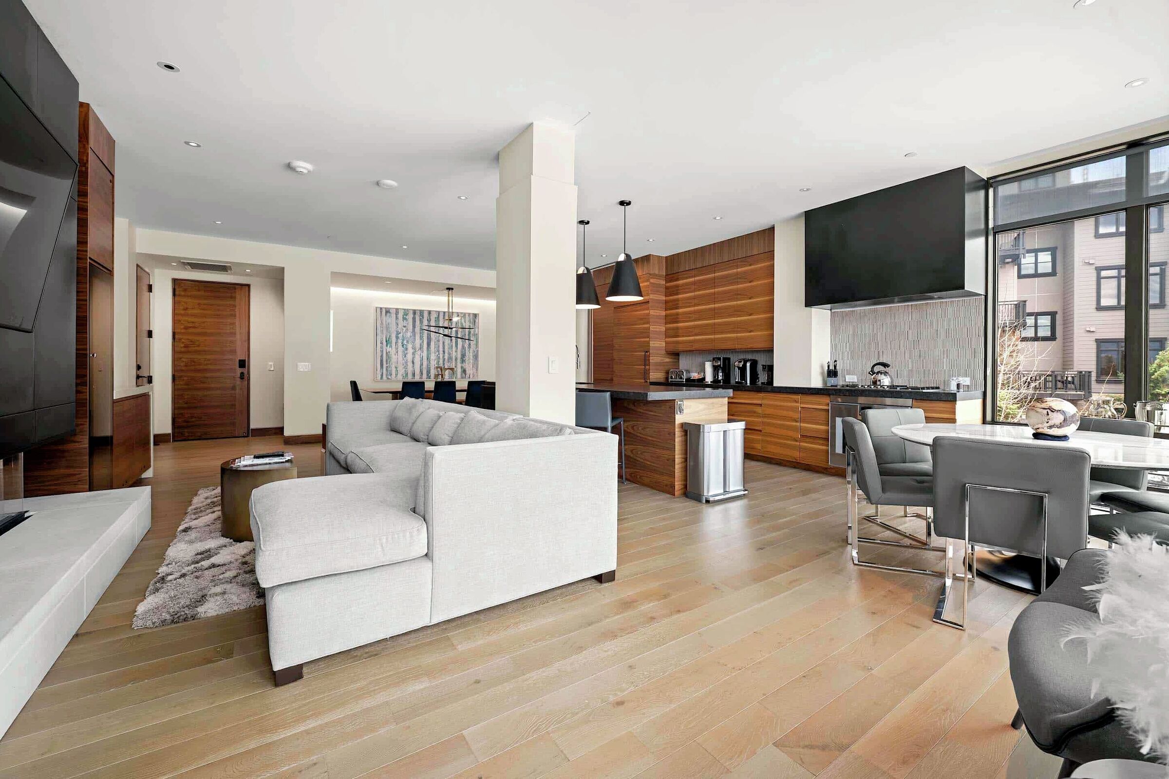 #301 West - Living Area