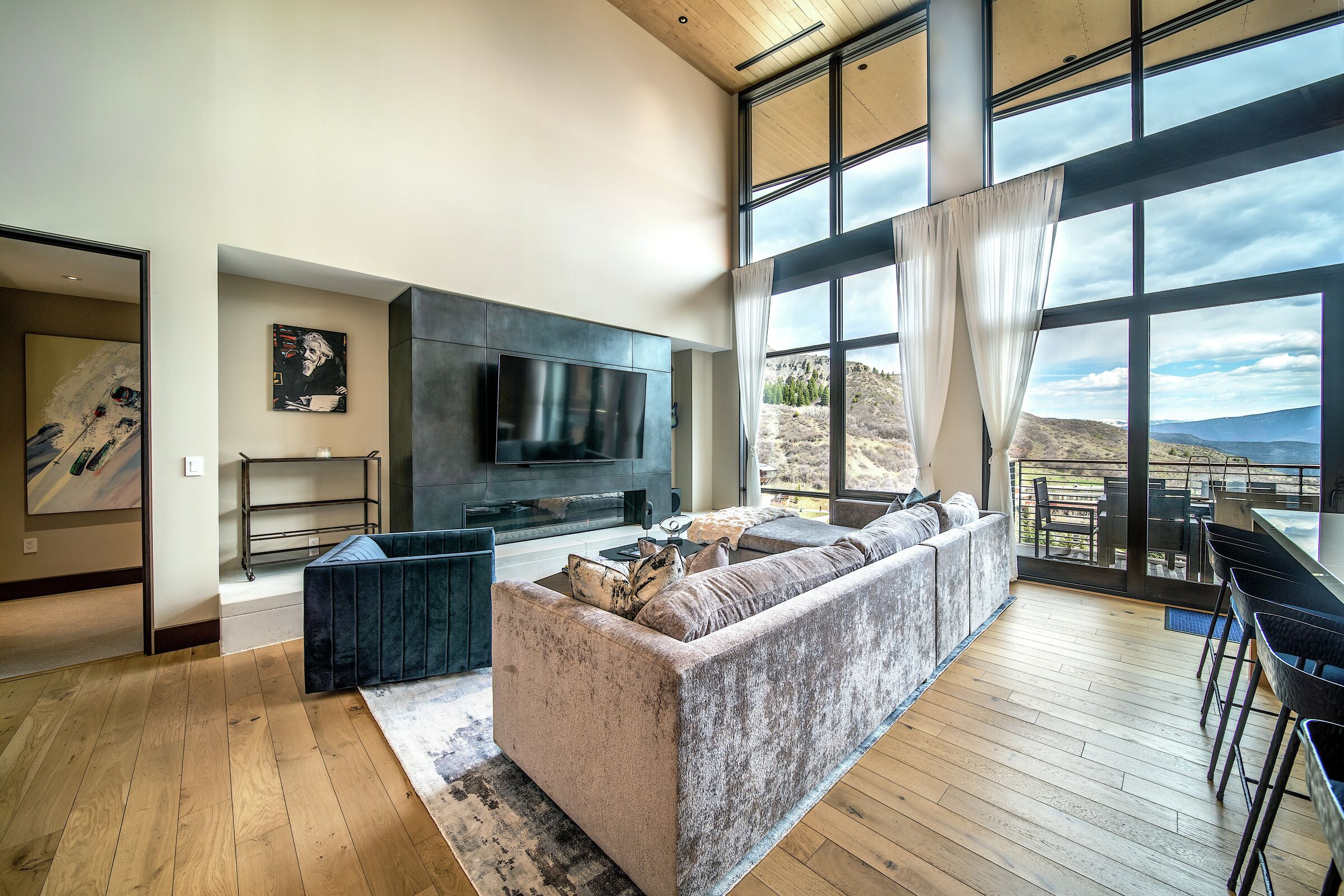 #703 East - Living Room