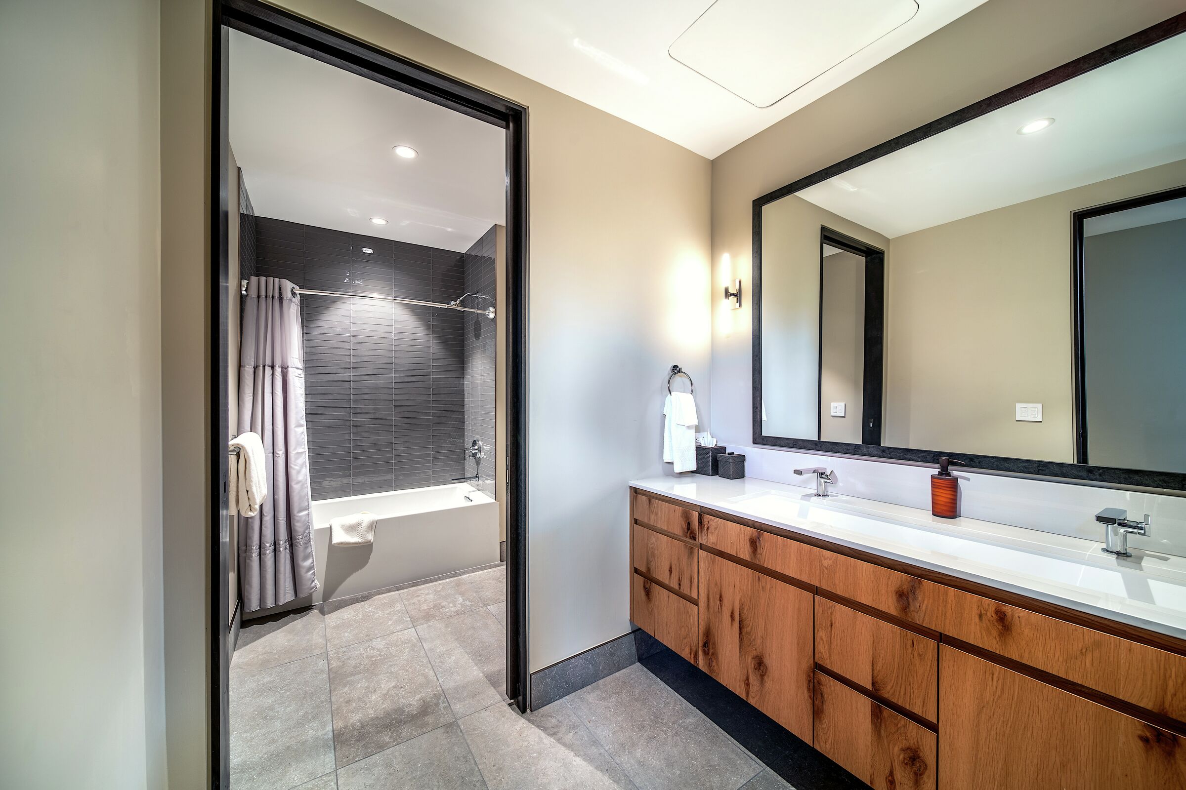 #703 East - Bathroom
