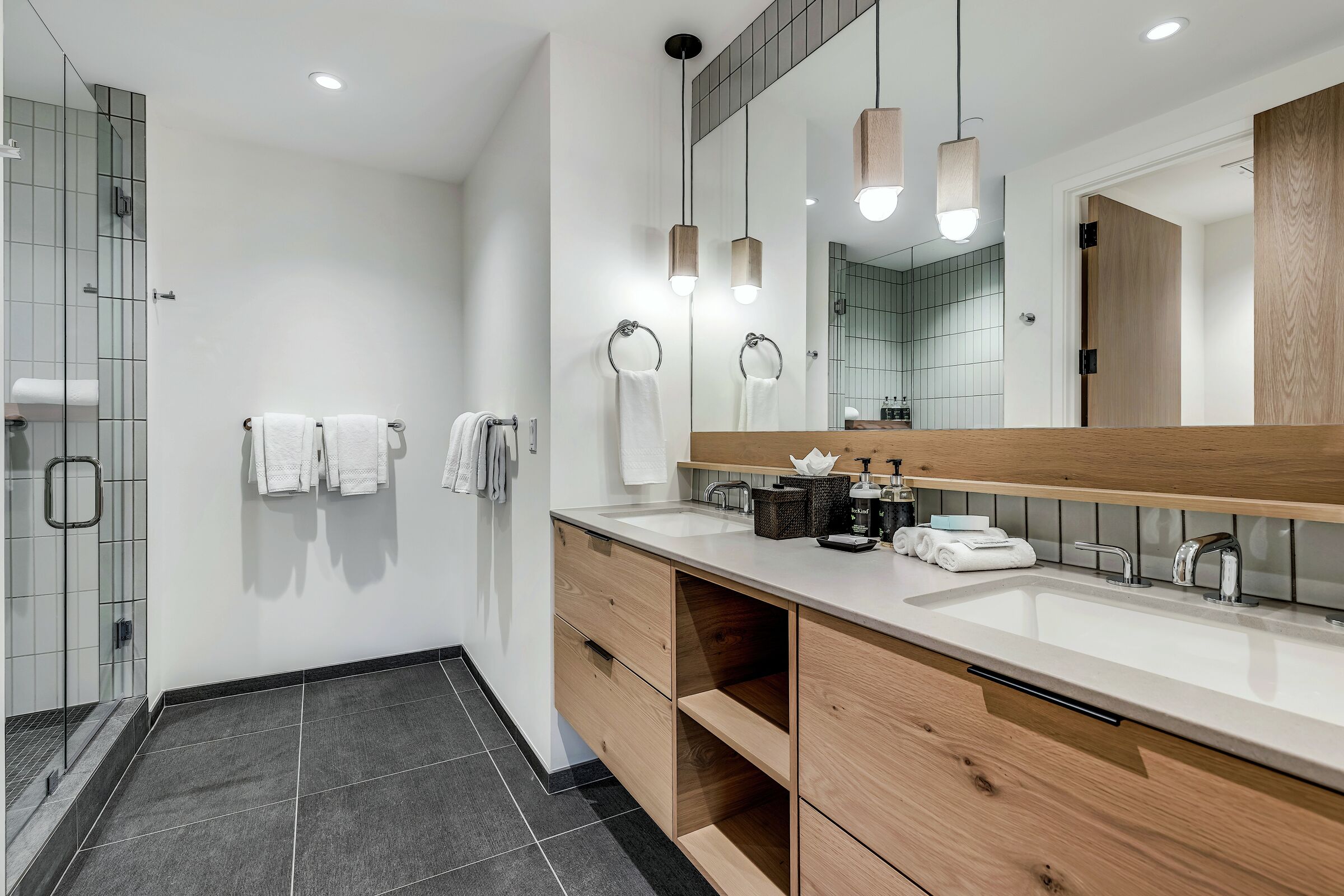 Master Ensuite Bathroom