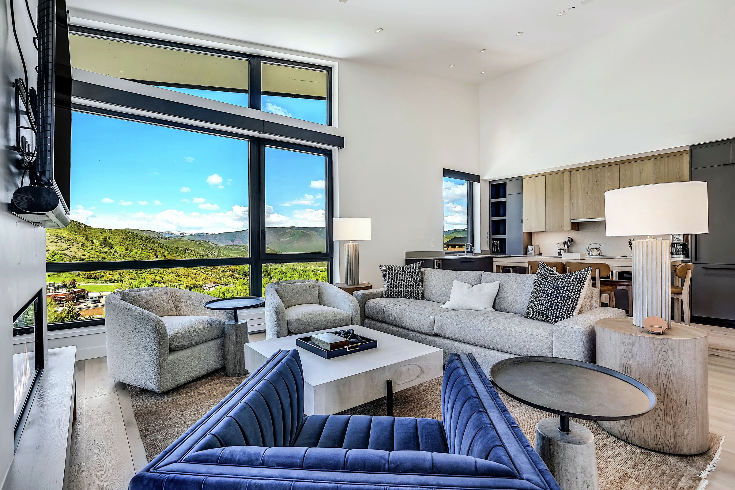 #502 - Living Area