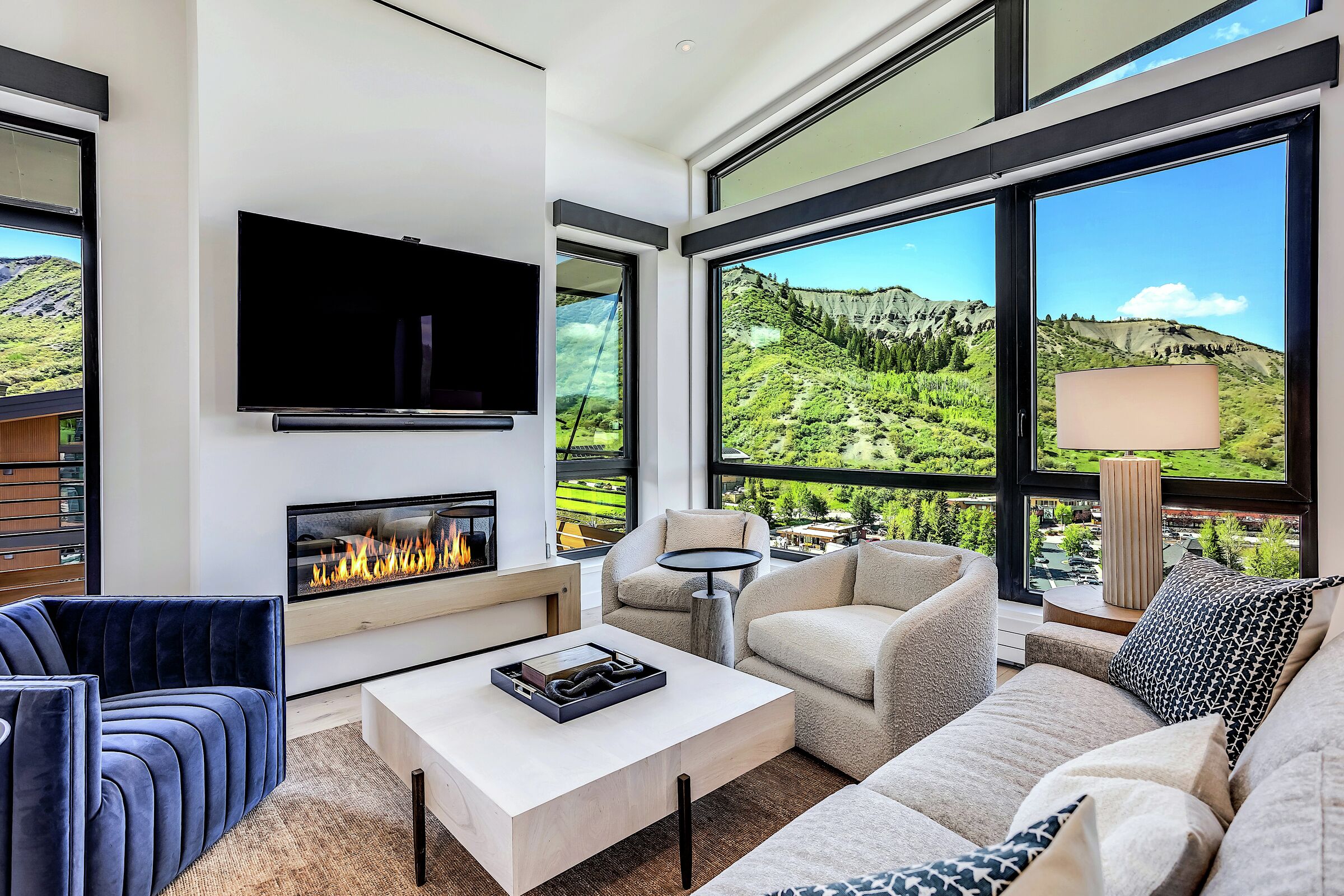 #502 - Living Room