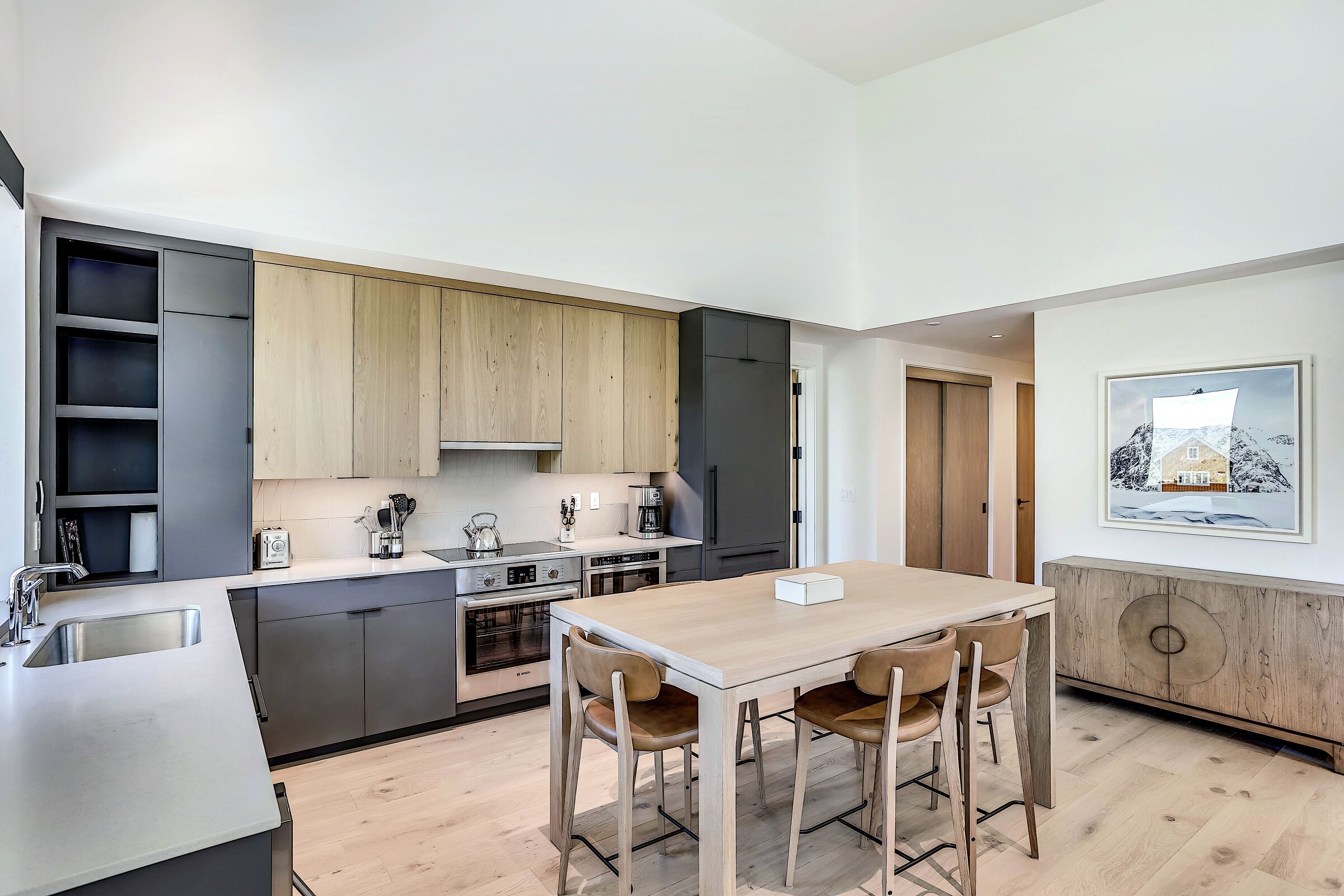 #502 - Dining Room & Kitchen