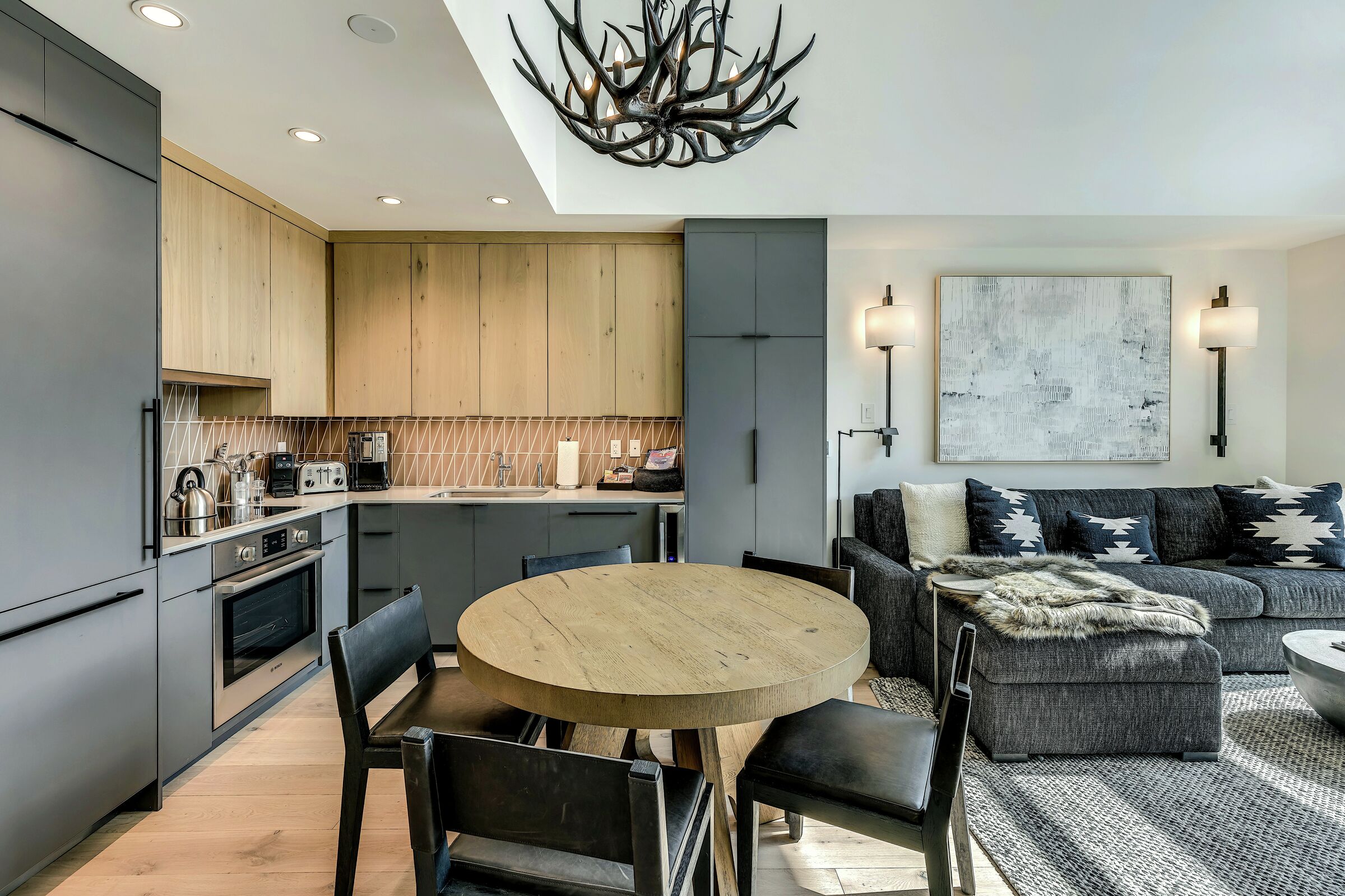 Dining Room & Kitchen