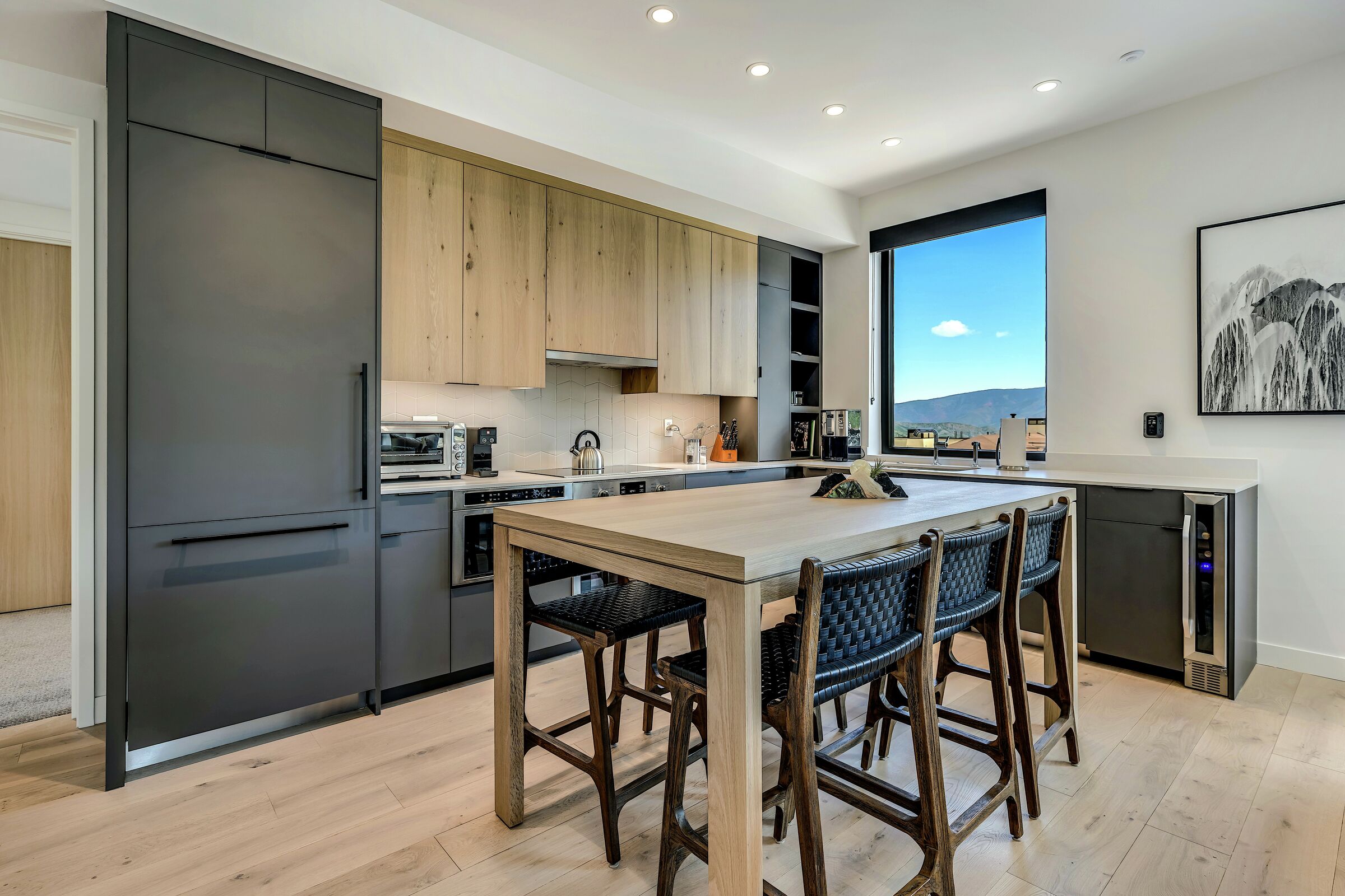 #508 - Dining Room & Kitchen