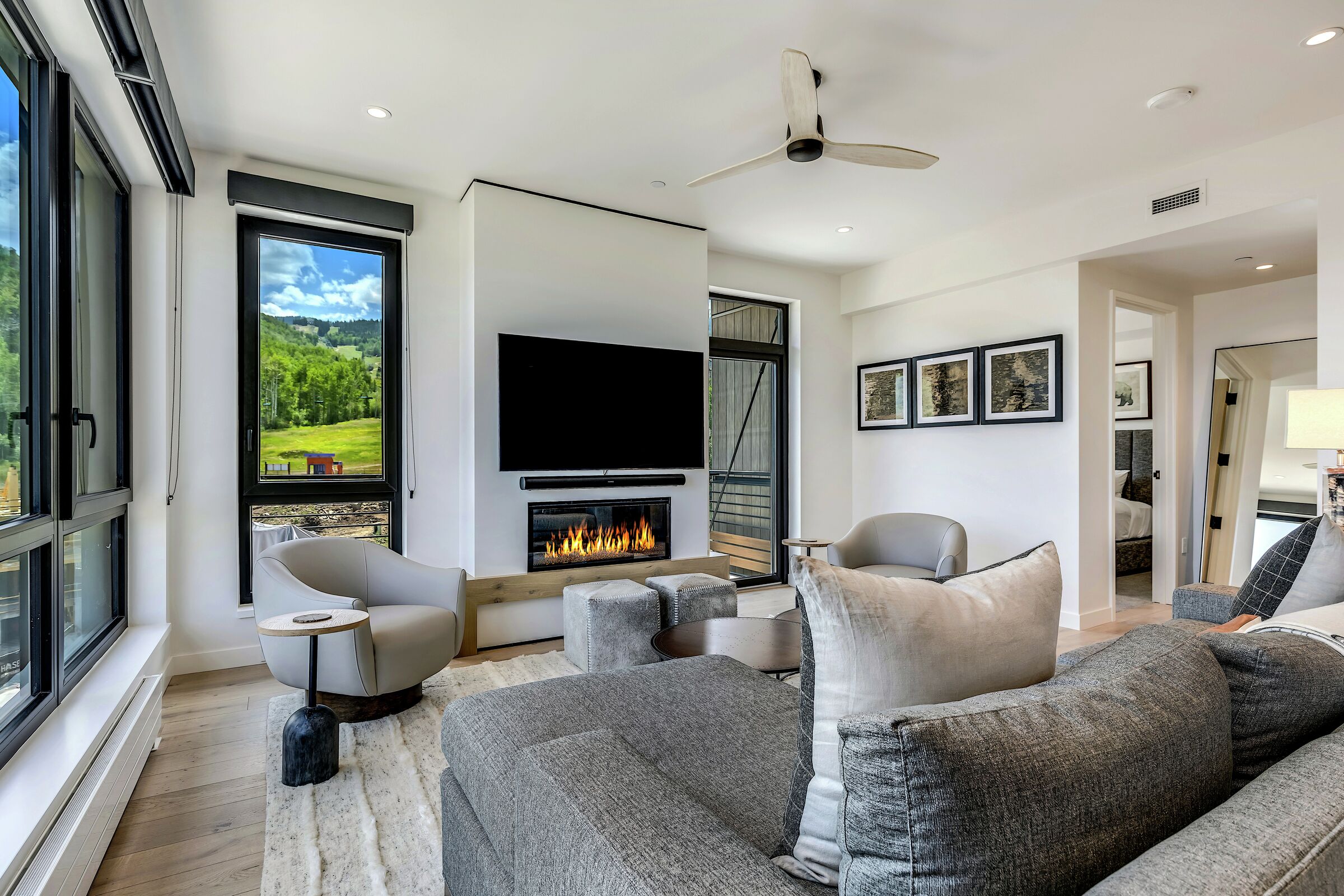 #508 - Living Room
