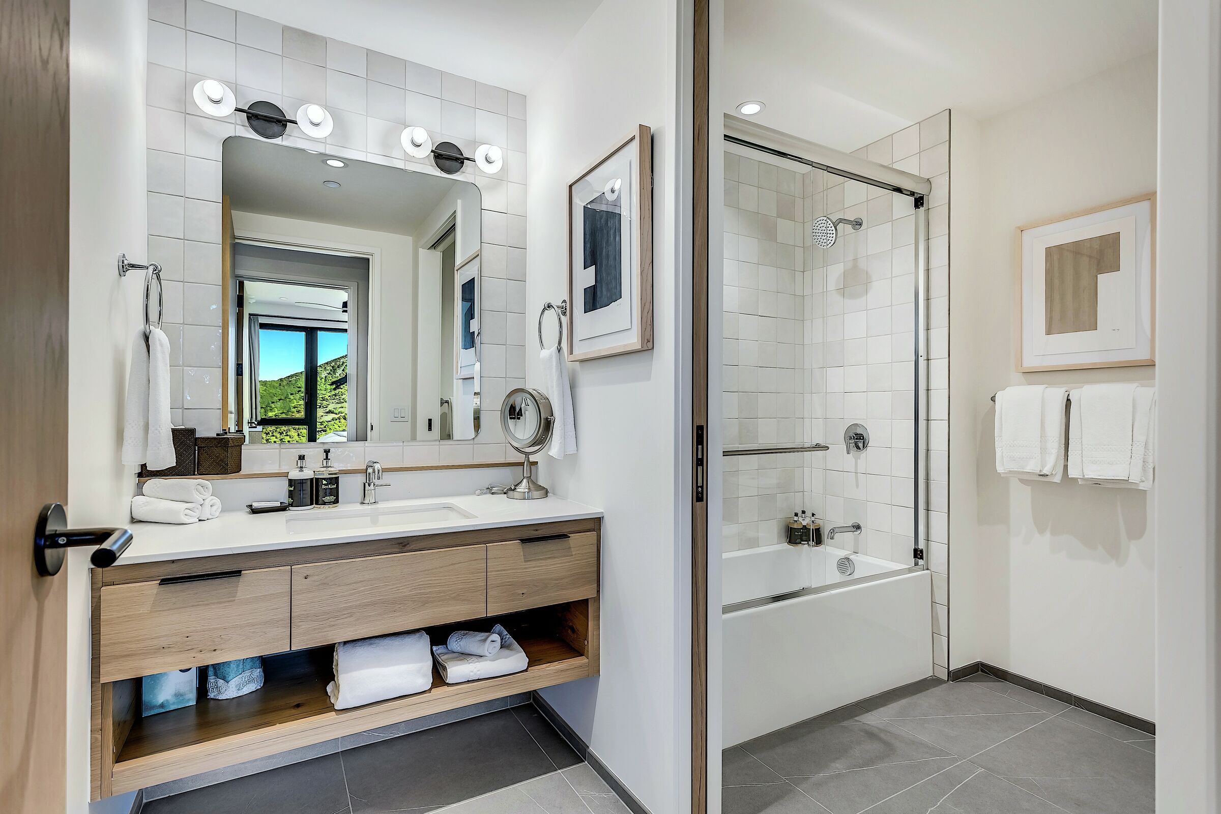 #504 - Bathroom