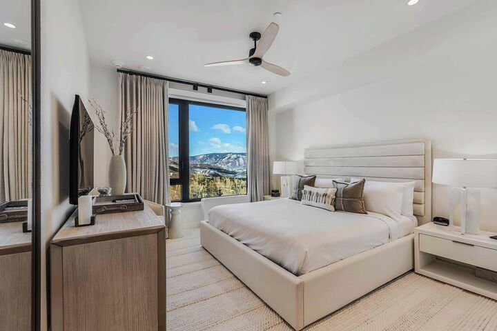 #302 - Master Bedroom