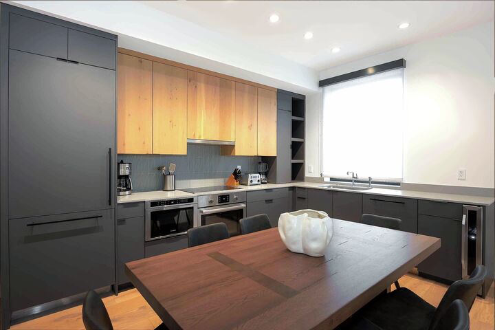 Dining Room & Kitchen