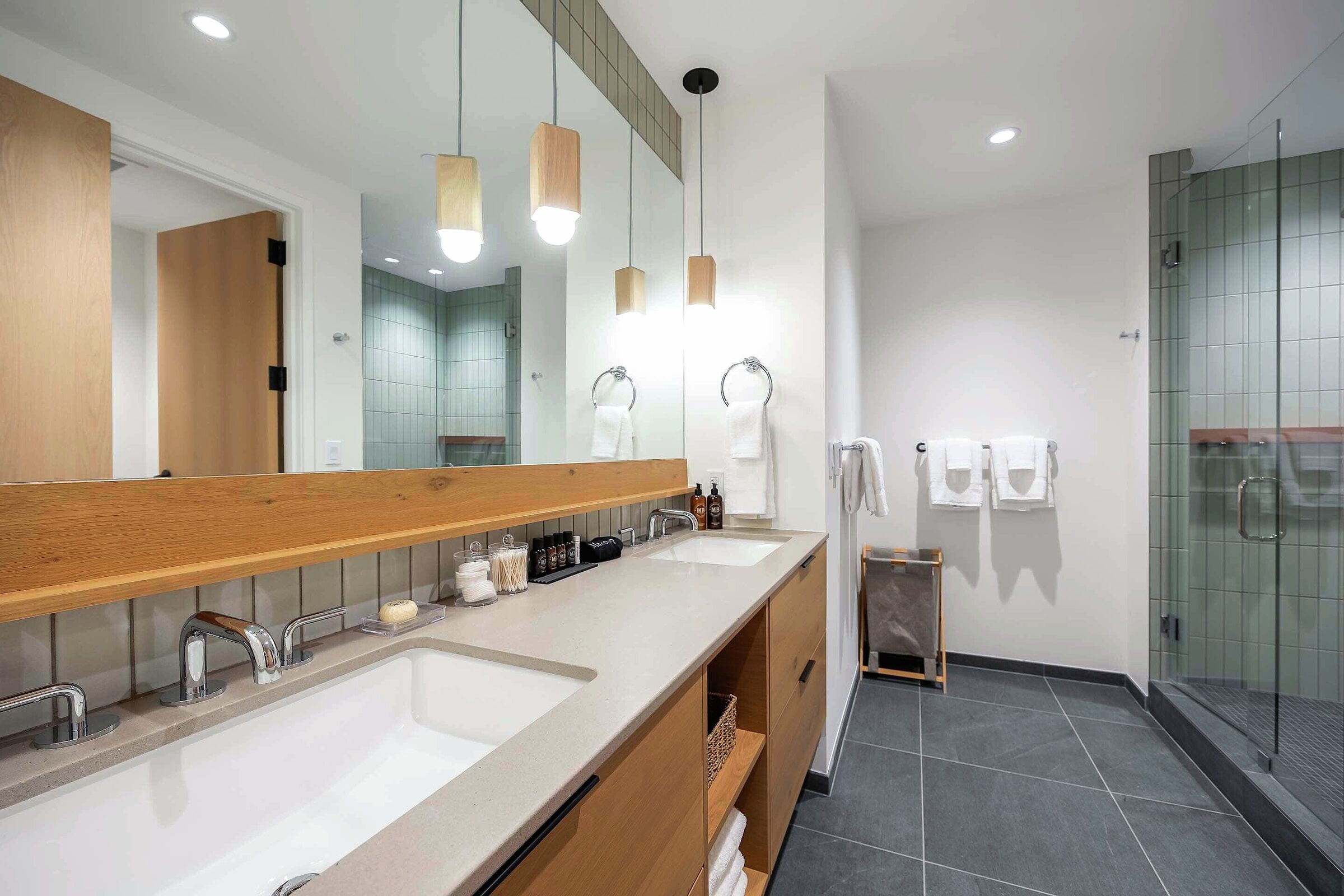 #308 - Master Ensuite Bathroom