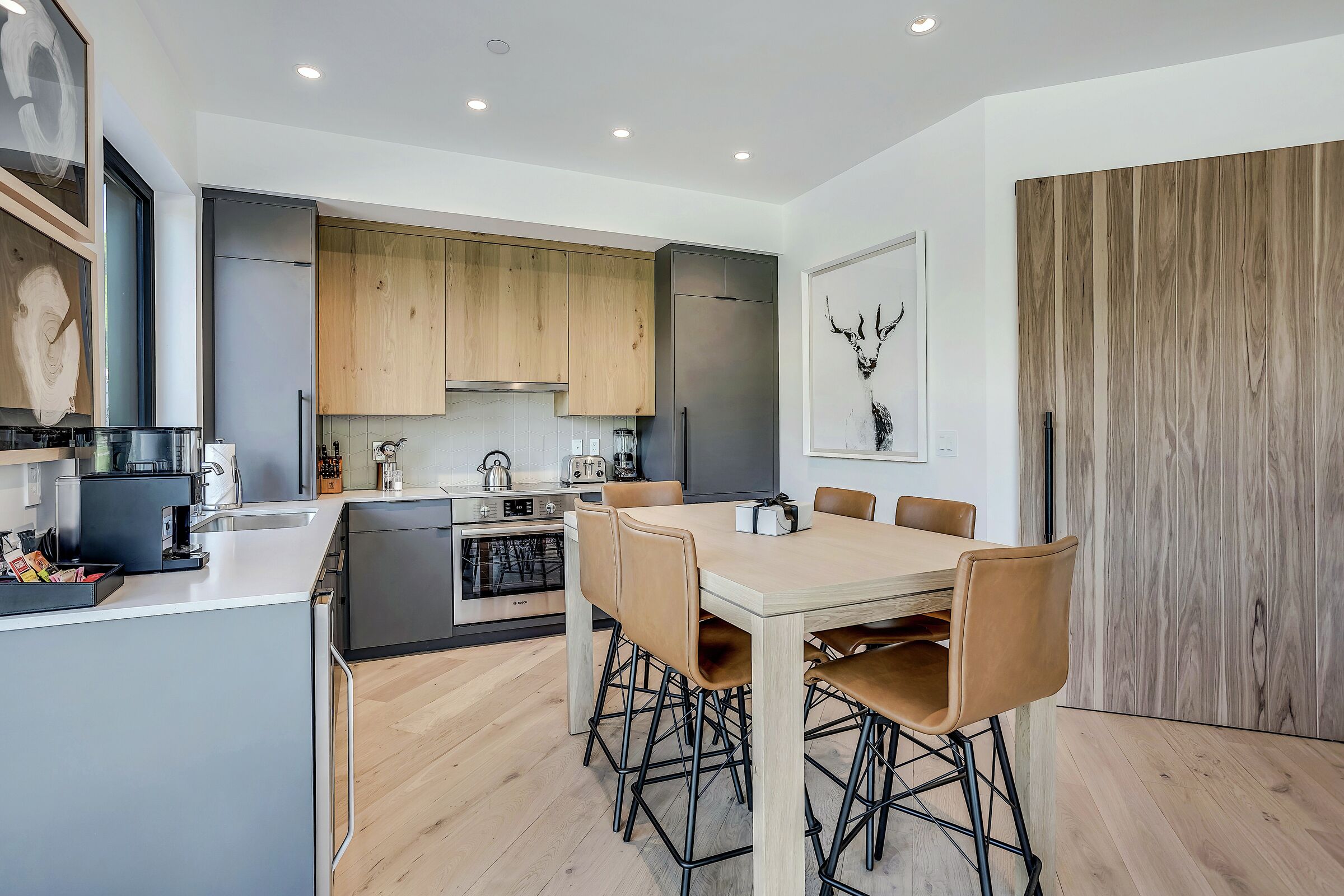 #106 - Dining Room & Kitchen