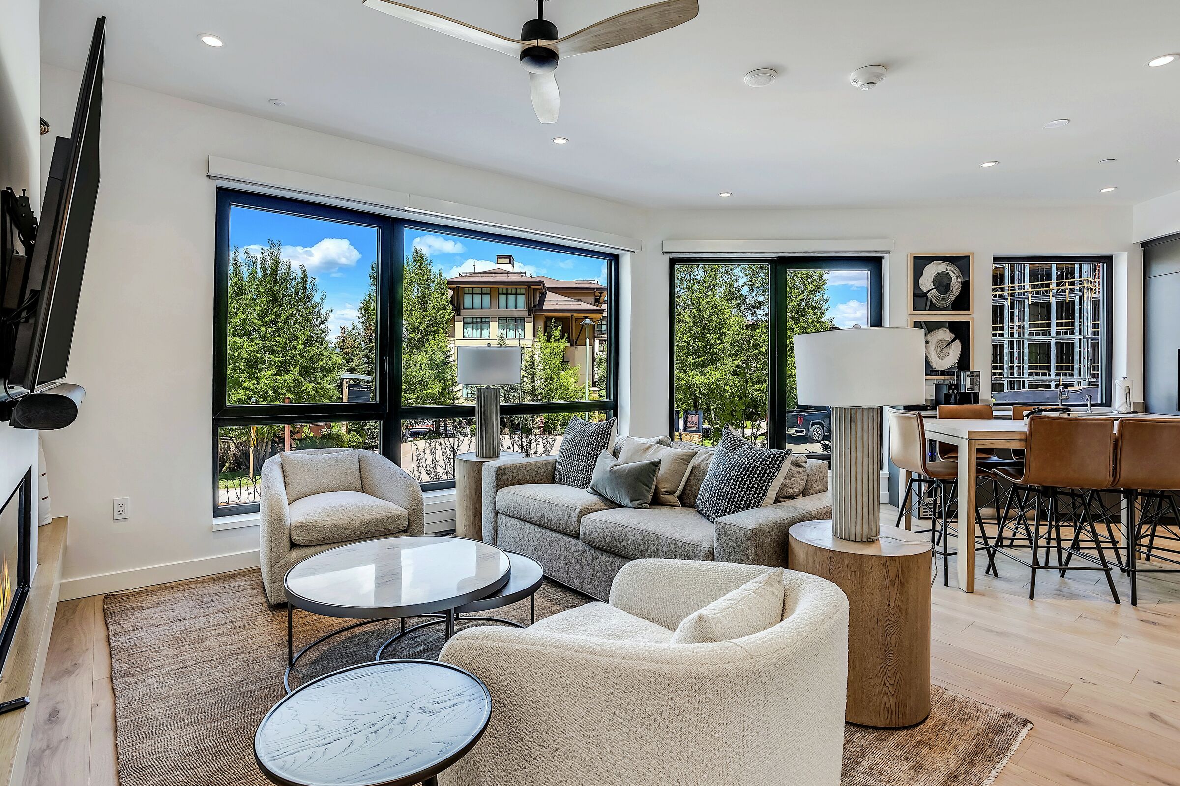 #106 - Living Room & Dining Room