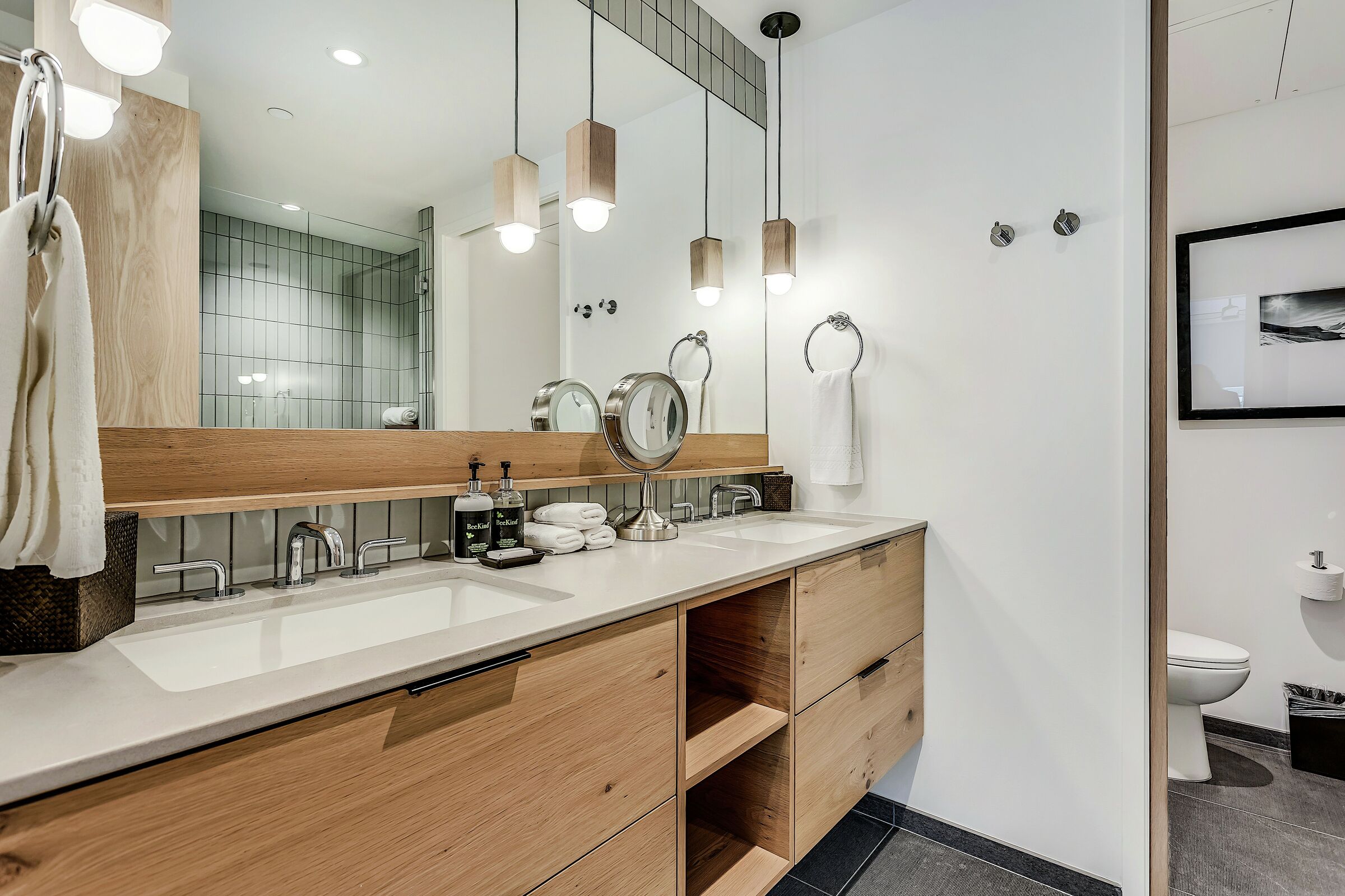 #205 - Master Ensuite Bathroom