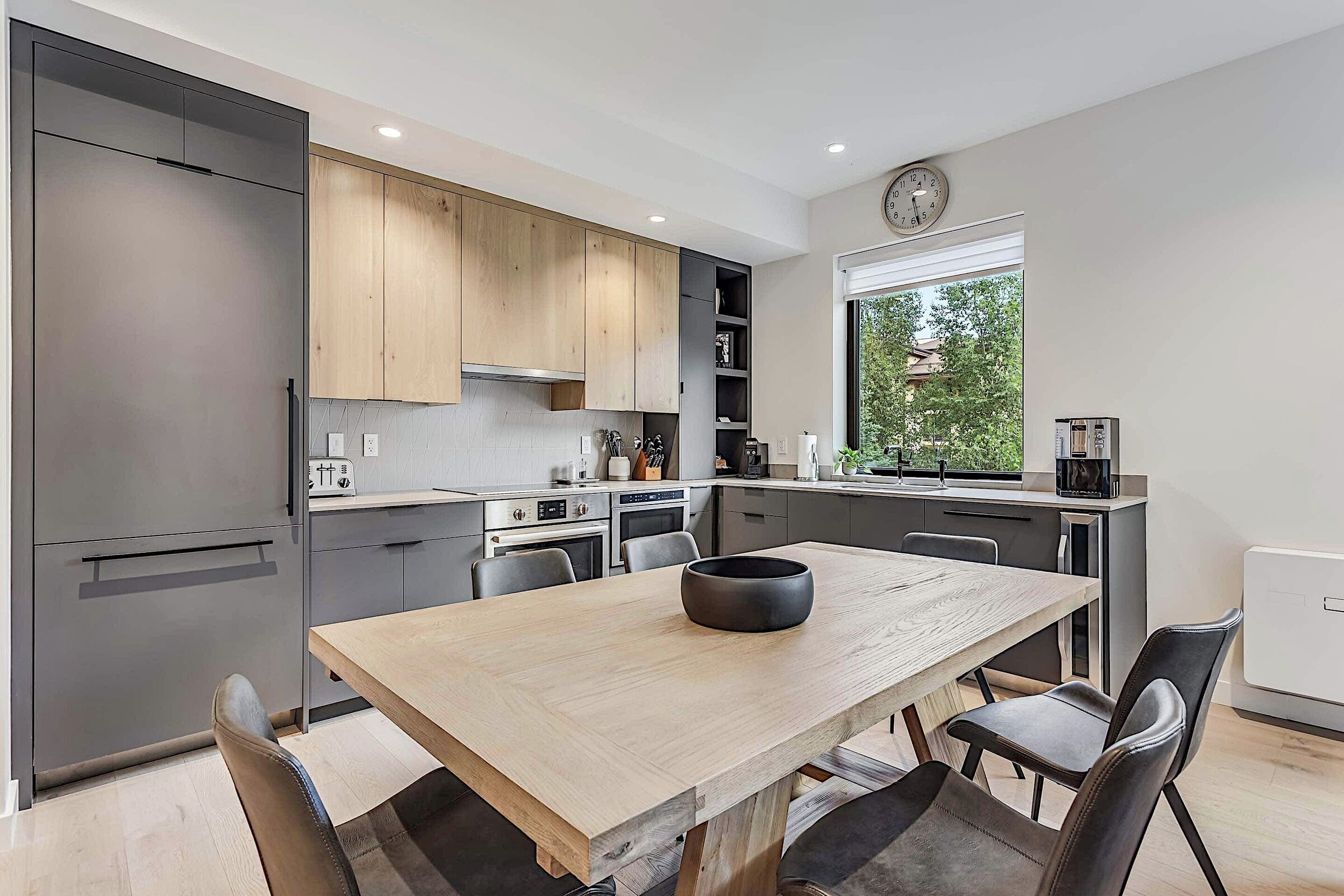 #108 - Dining Room & Kitchen