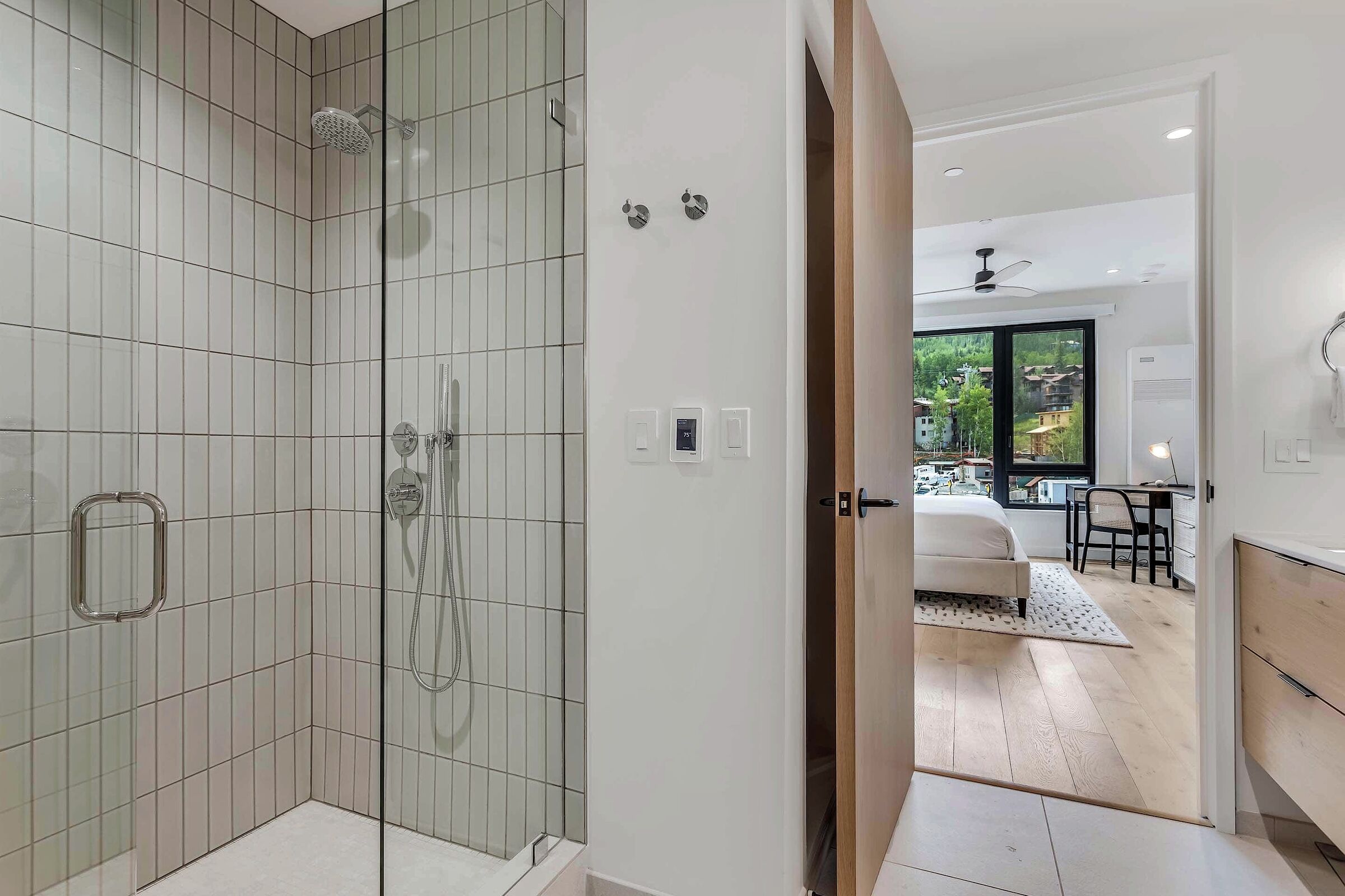 #503 - Master Ensuite Bathroom