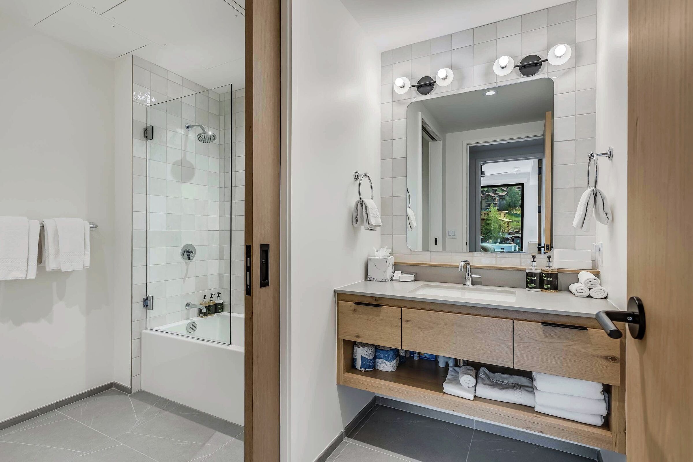#503 - Bathroom