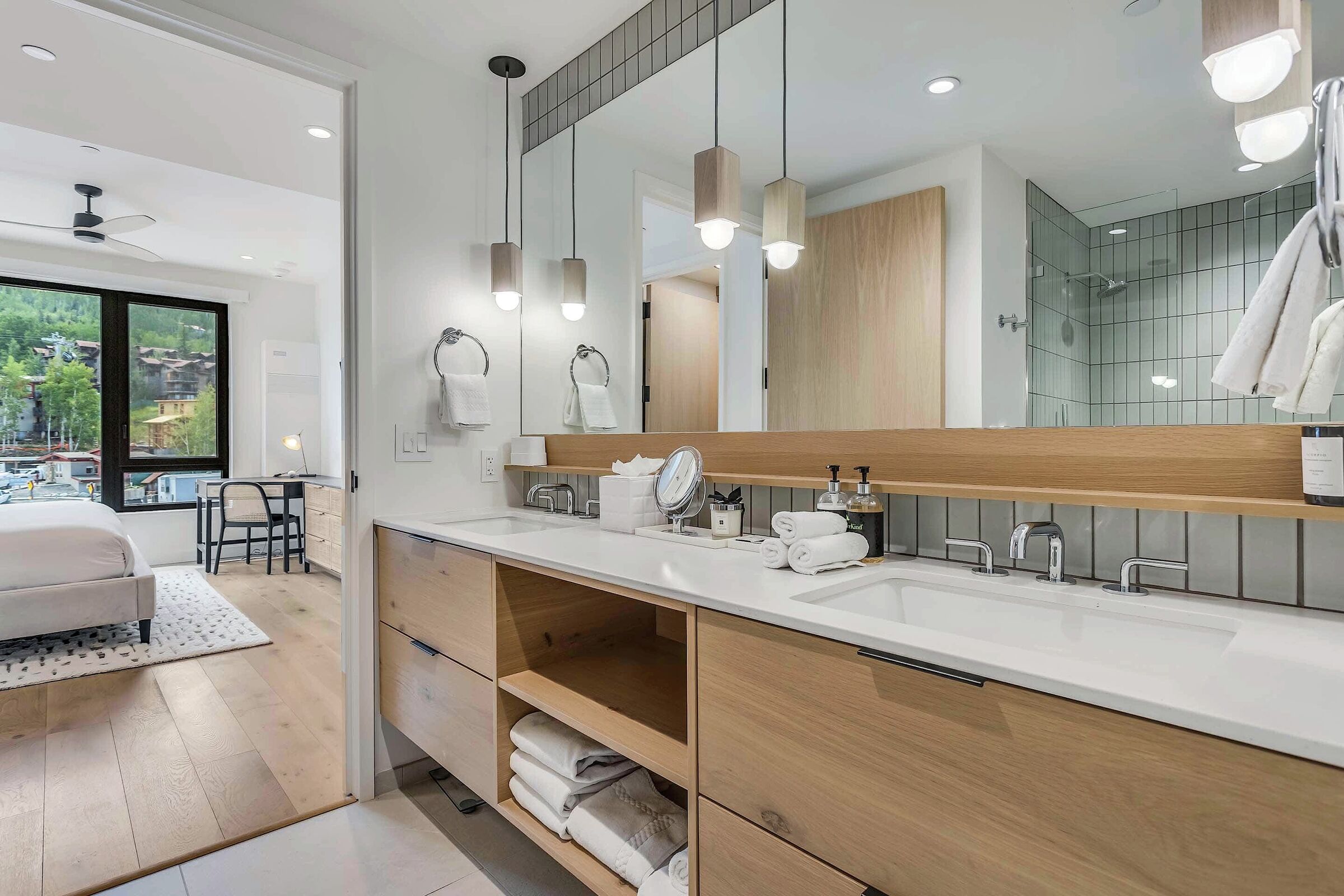 #503 - Master Ensuite Bathroom