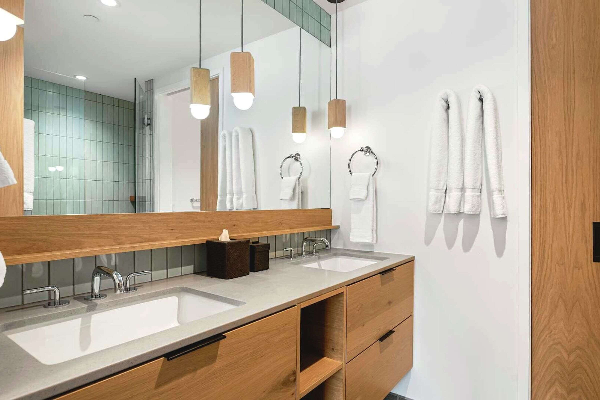Master Ensuite Bathroom