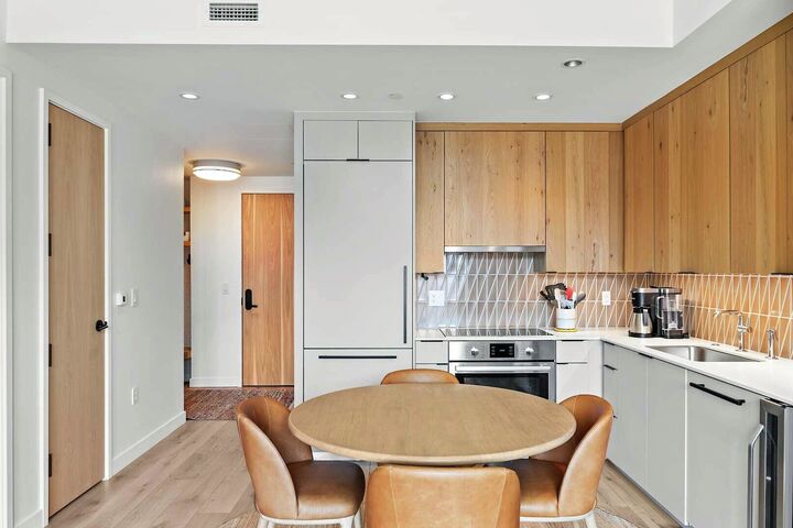 #507 - Dining Area & Kitchen