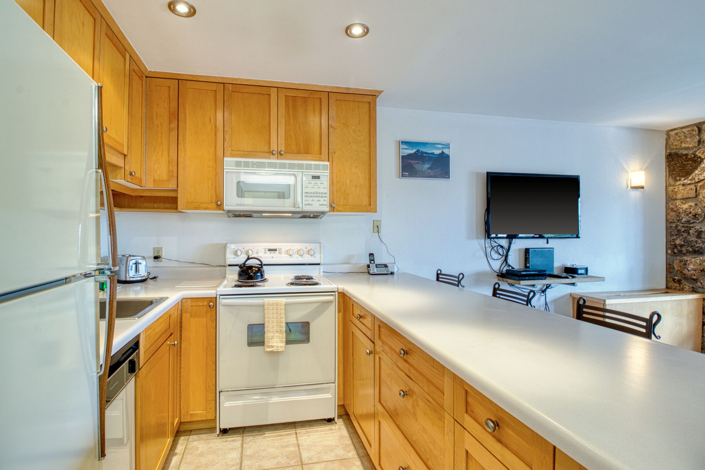 #7 - Studio Kitchen