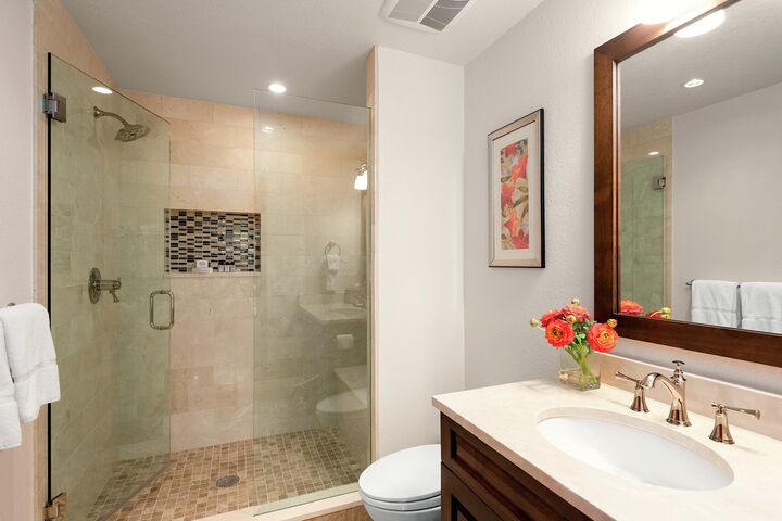 2 Bdrm 3 Bath #25 - Bathroom