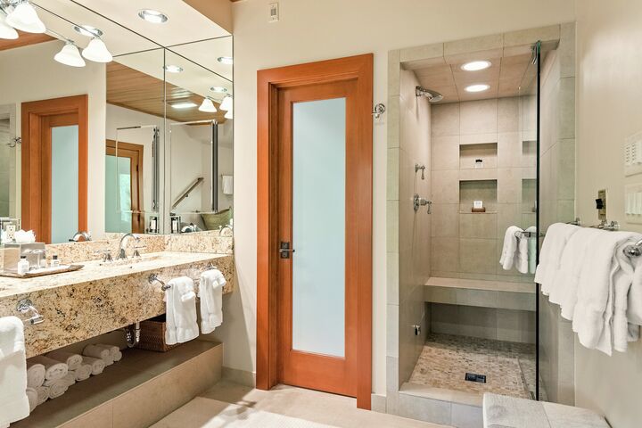 4 Bdrm 5 Bath #34 - Master Ensuite Bathroom