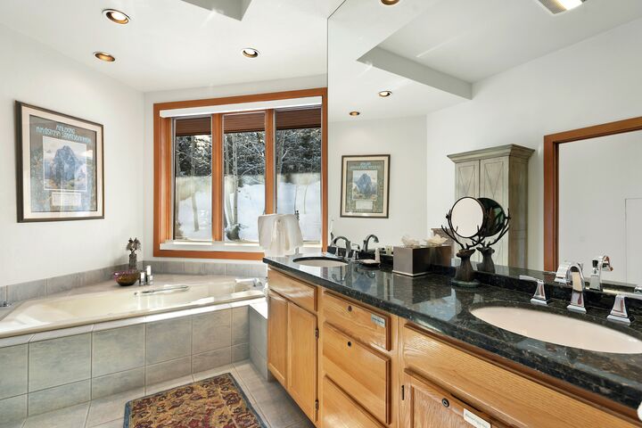 2 Bdrm 2.5 Bath #45 - Master Ensuite Bathroom