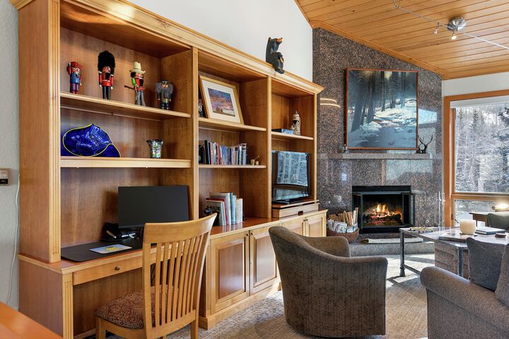 2 Bdrm 2.5 Bath #45 - Living Area