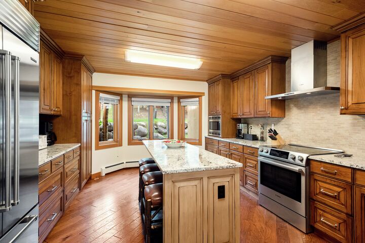 2 Bdrm 2.5 Bath #24 - Kitchen