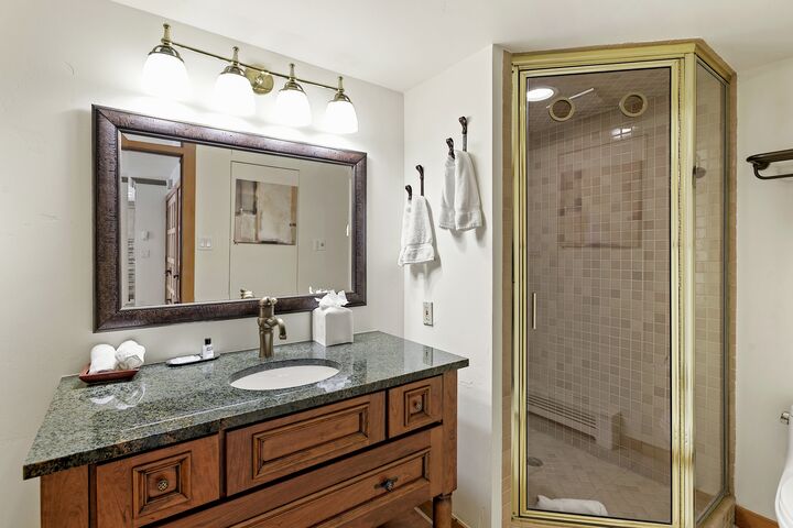 2 Bdrm 3 Bath #10 - Bathroom