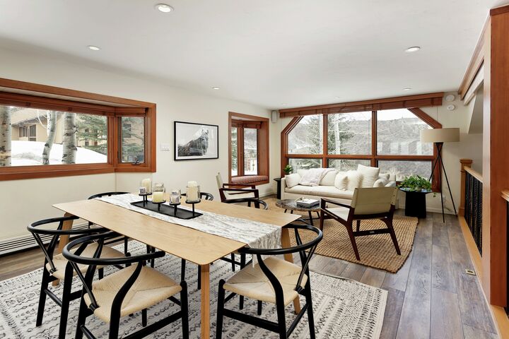 2 Bdrm 3 Bath #10 - Dining Area