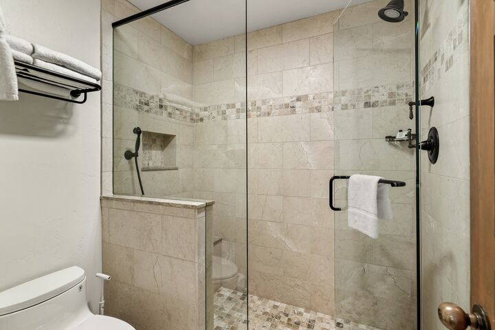 2 Bdrm 3 Bath #10 - Bathroom