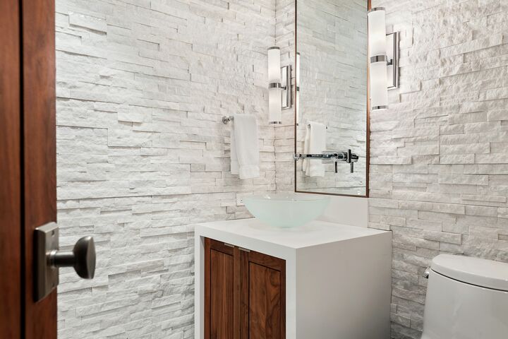 3 Bdrm 4.5 Bath #16 - Bathroom