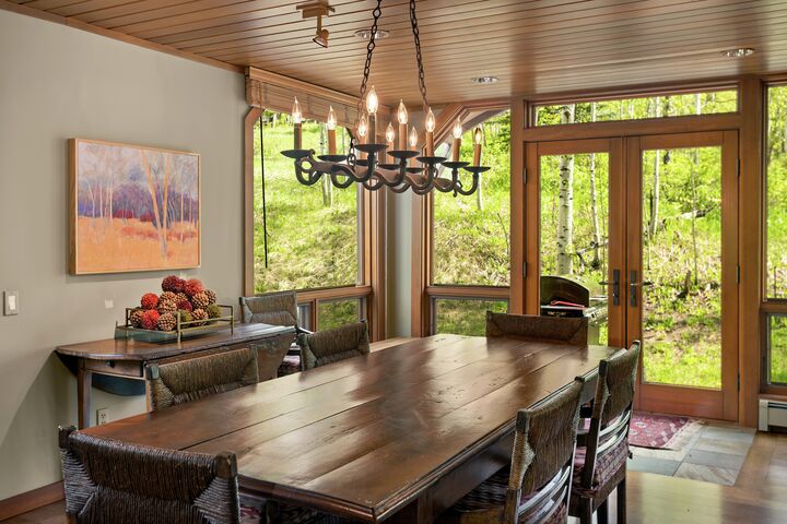 3 Bdrm 4.5 Bath #31 - Dining Area