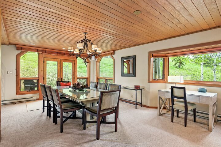 3 Bdrm 4.5 Bath #21 - Dining Area