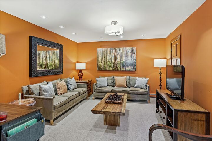 3 Bdrm 4.5 Bath #21 - Family Room