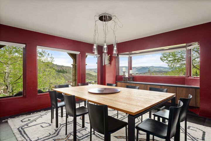 4 Bdrm 4.5 Bath #4 - Dining Area