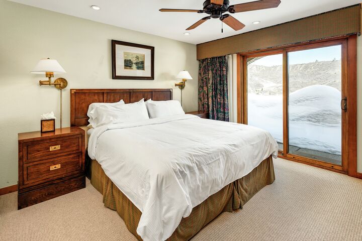 4 Bdrm 6.5 Bath #5 - Bedroom