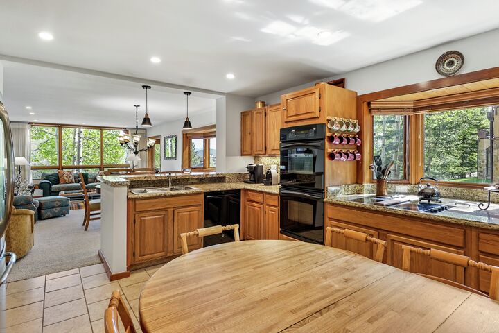 3 Bdrm Den 3 Bath #14 - Kitchen