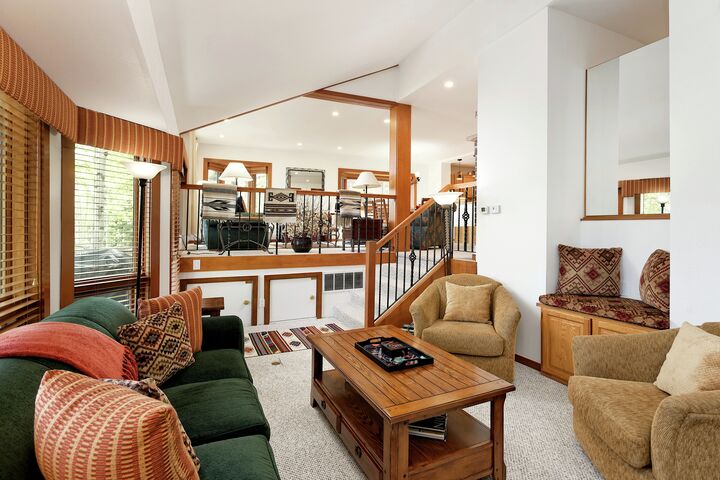 3 Bdrm Den 3 Bath #14 - Living Area