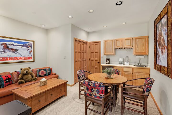 4 Bdrm 4.5 Bath #7 - Family Room
