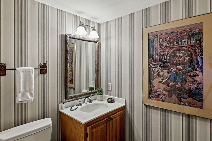 4 Bdrm 4.5 Bath #7 - Bathroom