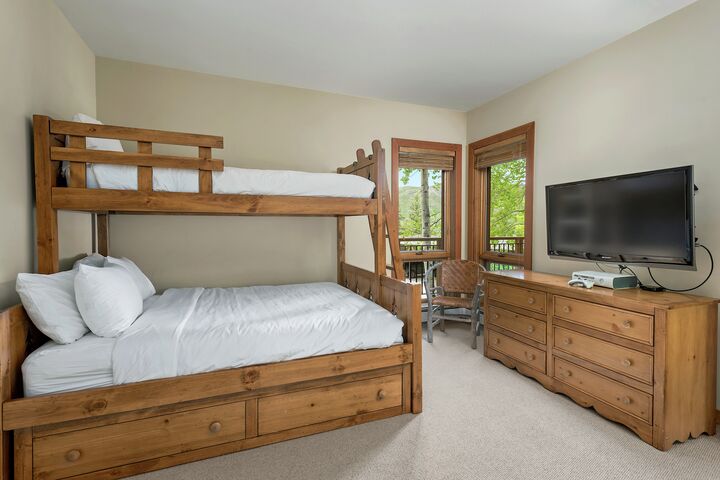 3 Bdrm 3 Bath #39 - Bedroom