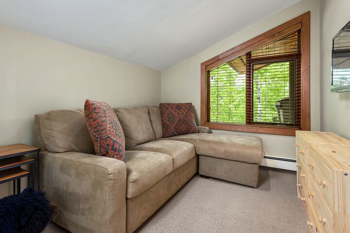 3 Bdrm 3 Bath #39 - Family Room