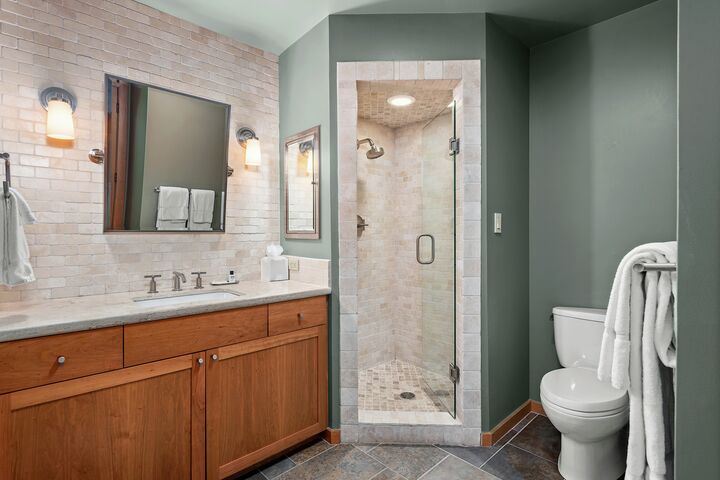 3 Bdrm 3 Bath #39 - Bathroom