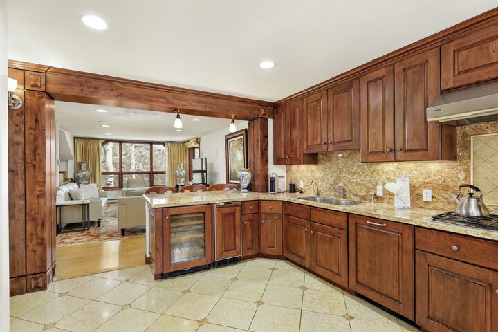 2 Bdrm 3 Bath #13 - Kitchen