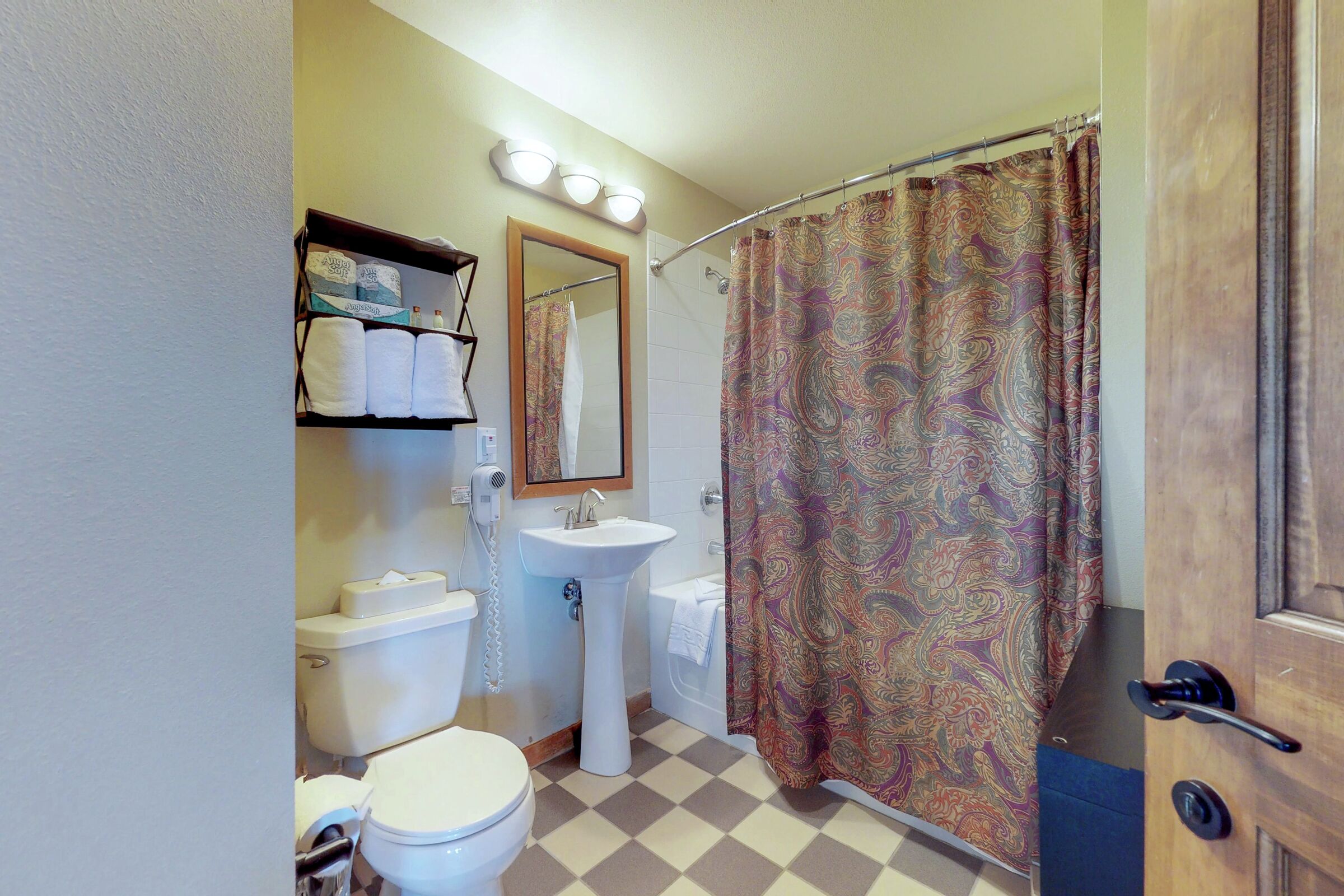 #407 - Bathroom