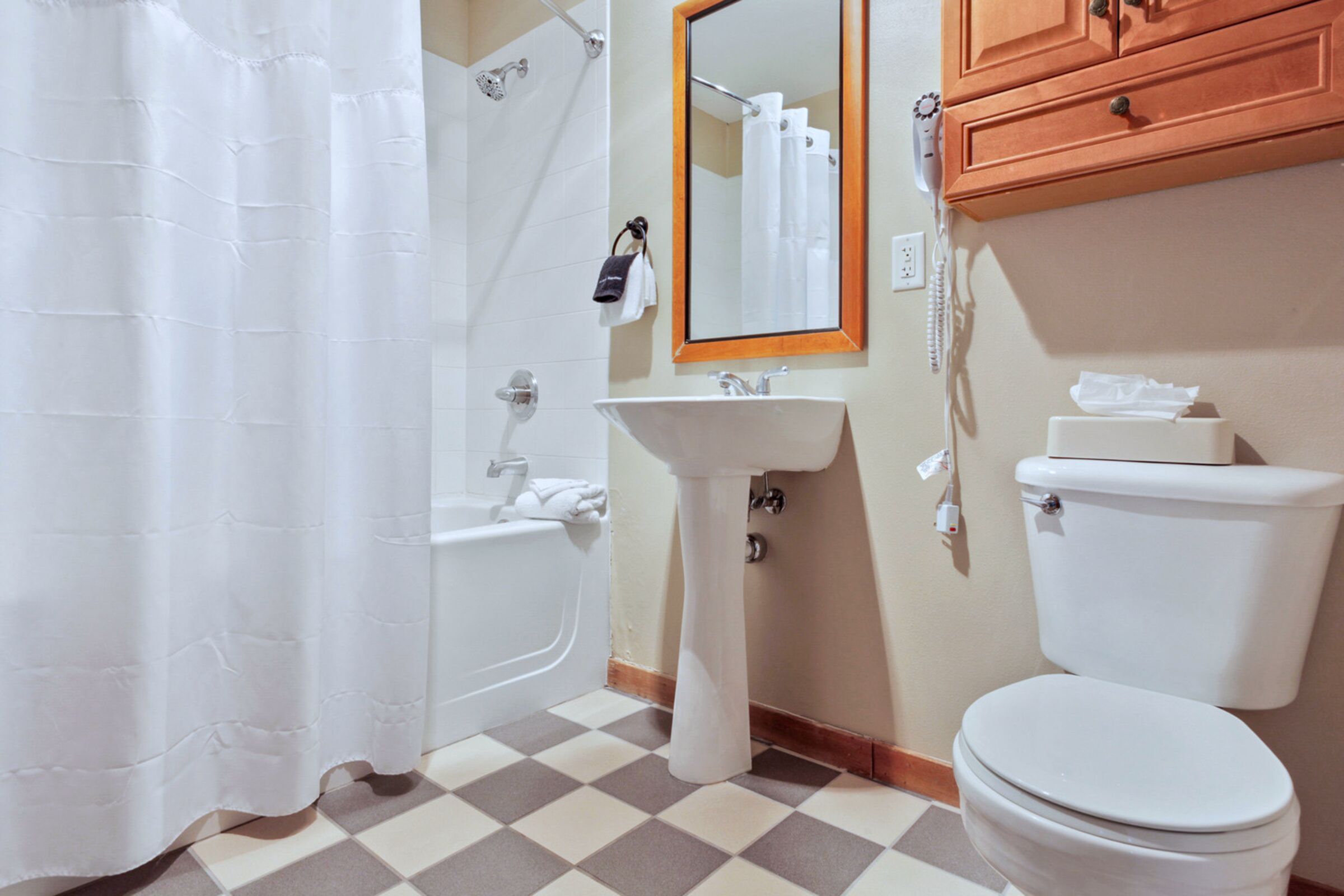 #315 - Bathroom