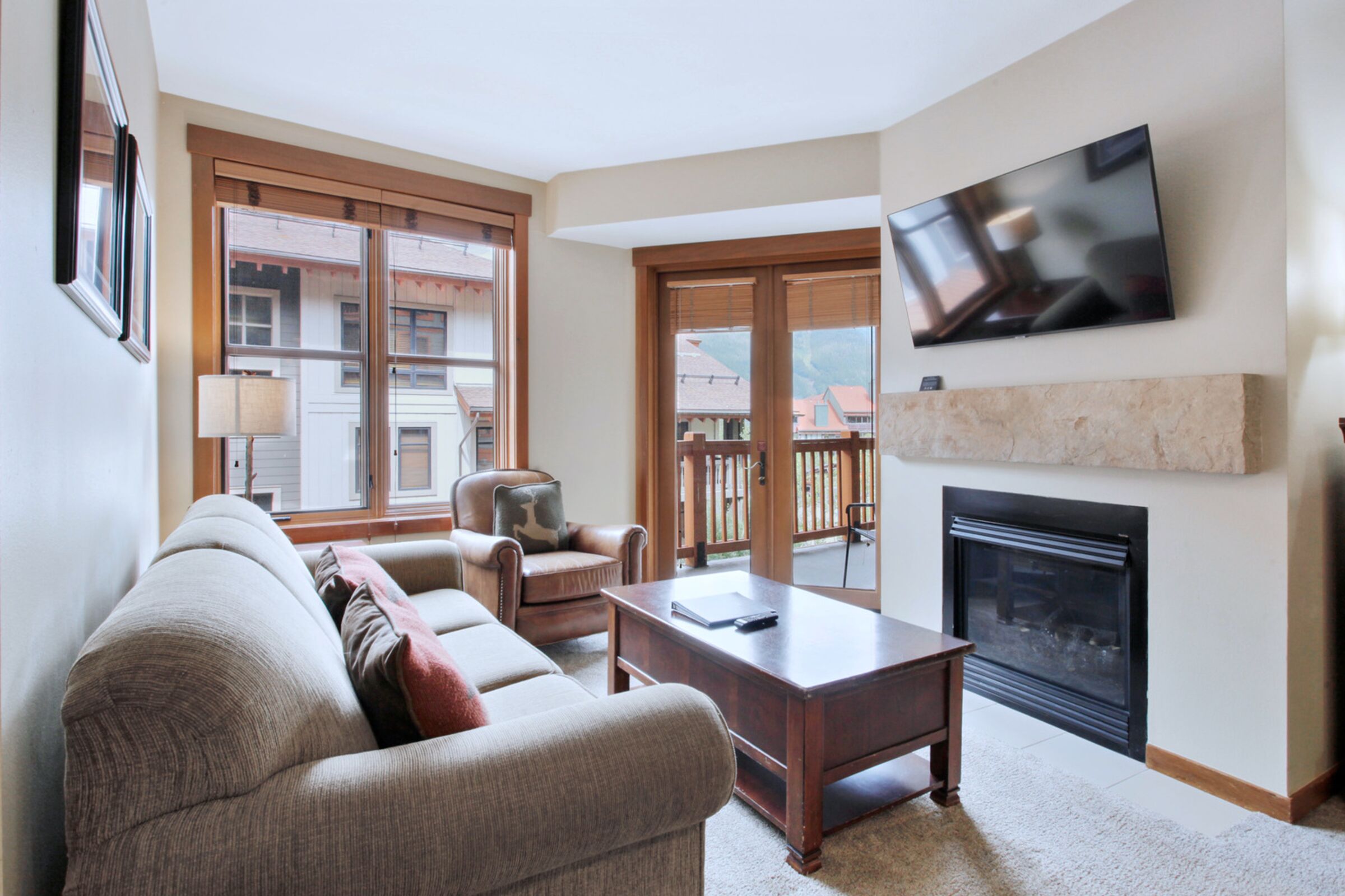 #304 - Living Room